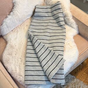 NWT Banana Republic Striped Gray Knit Skirt - Black Stripe Detail